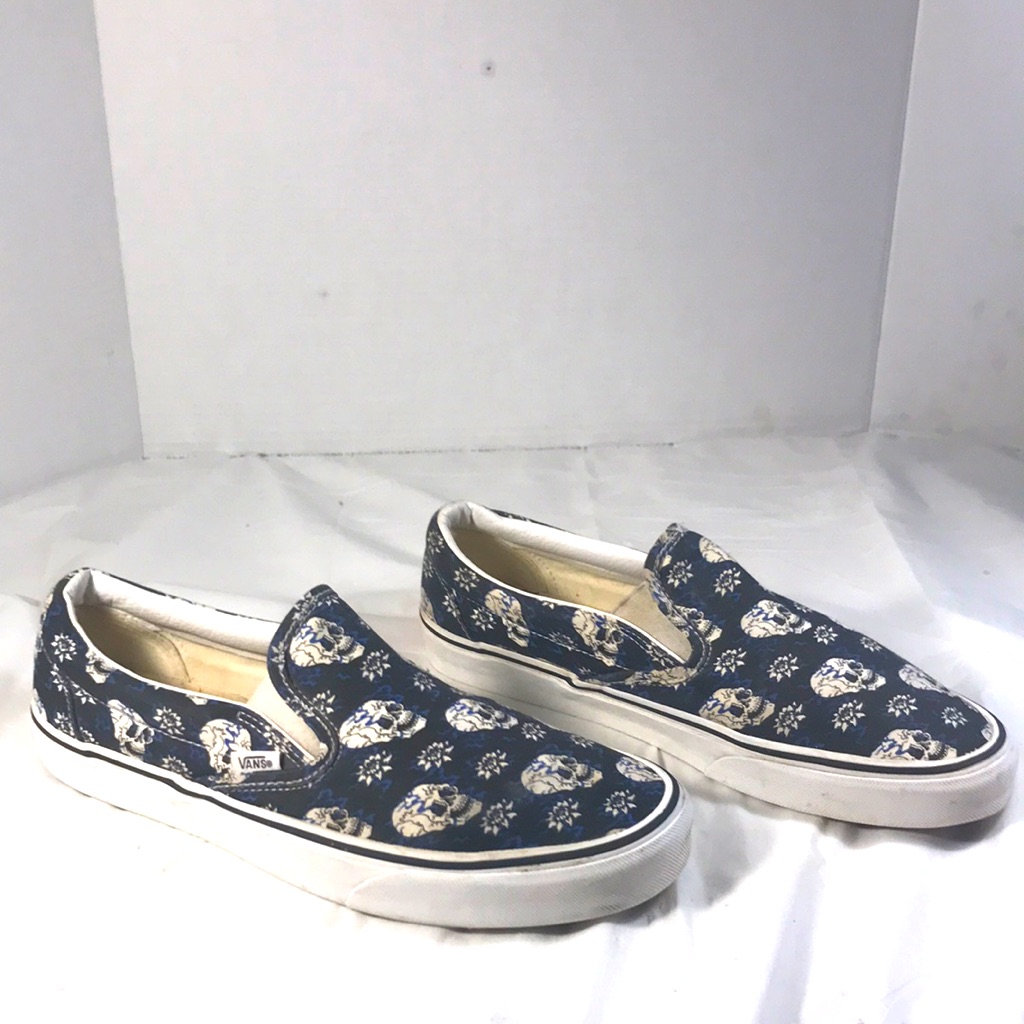 Mens Vans Classic Slip On Flash Skulls Black White & Blue Flames Skateboard Shoe